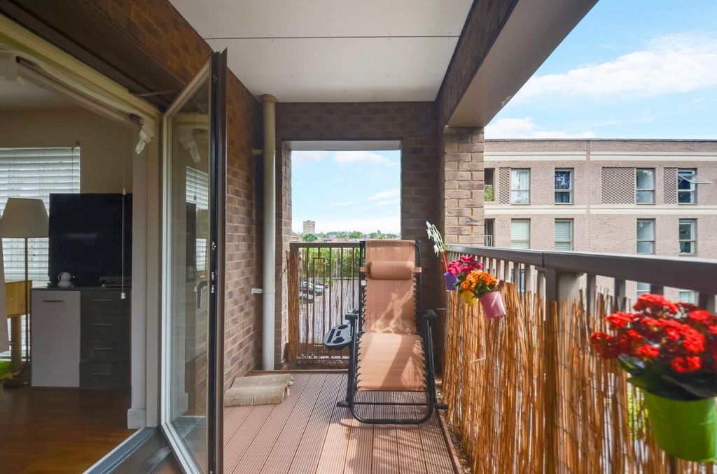 Property photo 3 of 12 Balcony.Jpg