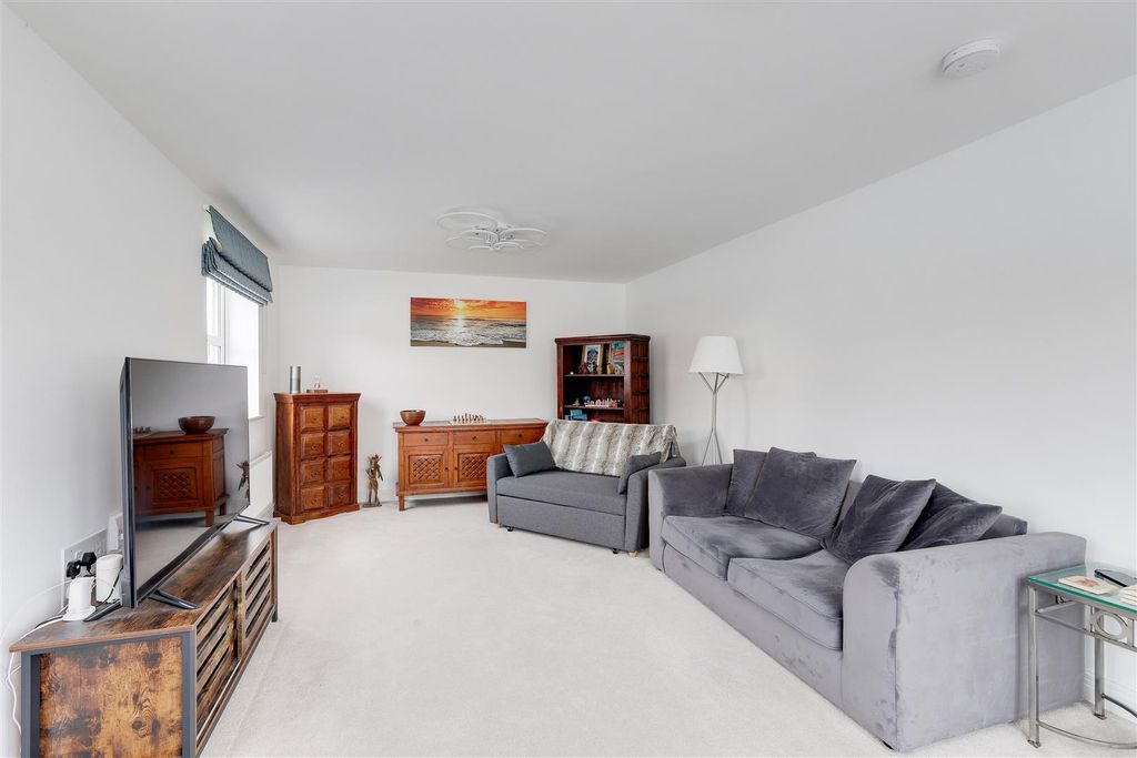 Property photo 2 of 31 090126_24.Jpg