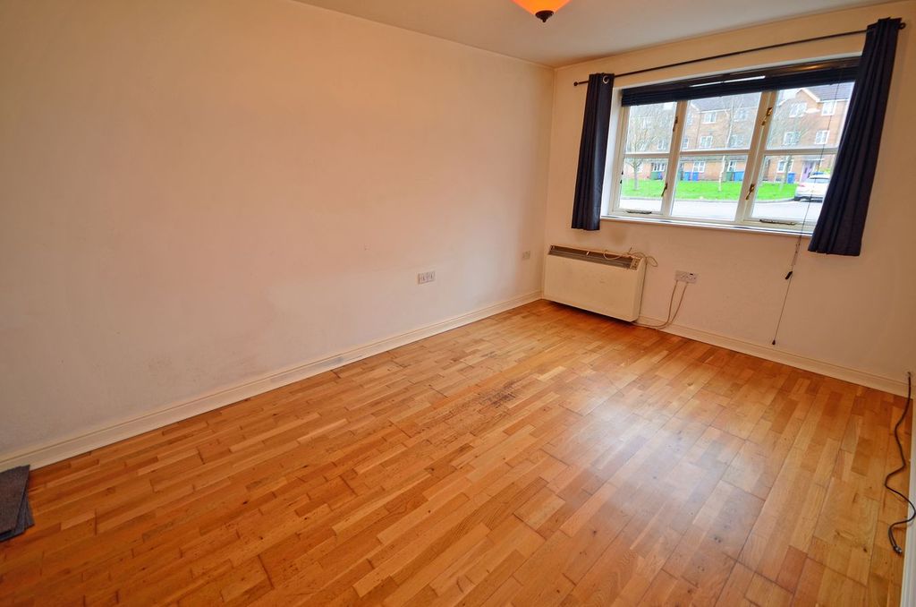 Property photo 3 of 7