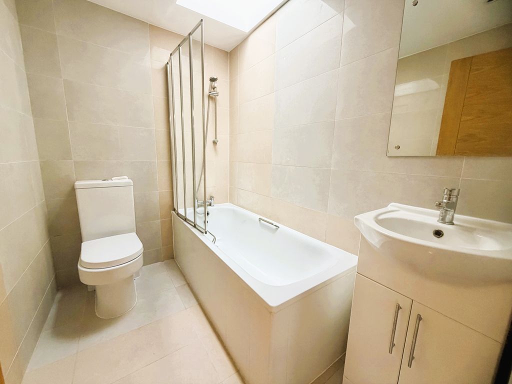 Property photo 3 of 3