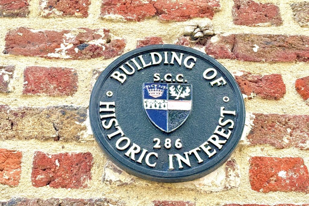 Property photo 3 of 29 Plaque