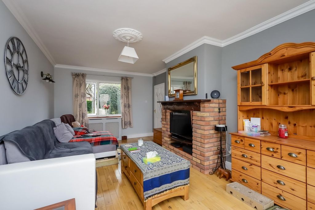 Property photo 2 of 29