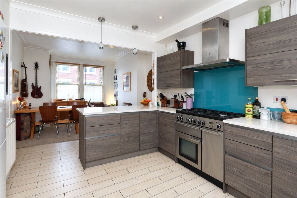 Property photo 2 of 18 Picture No. 05