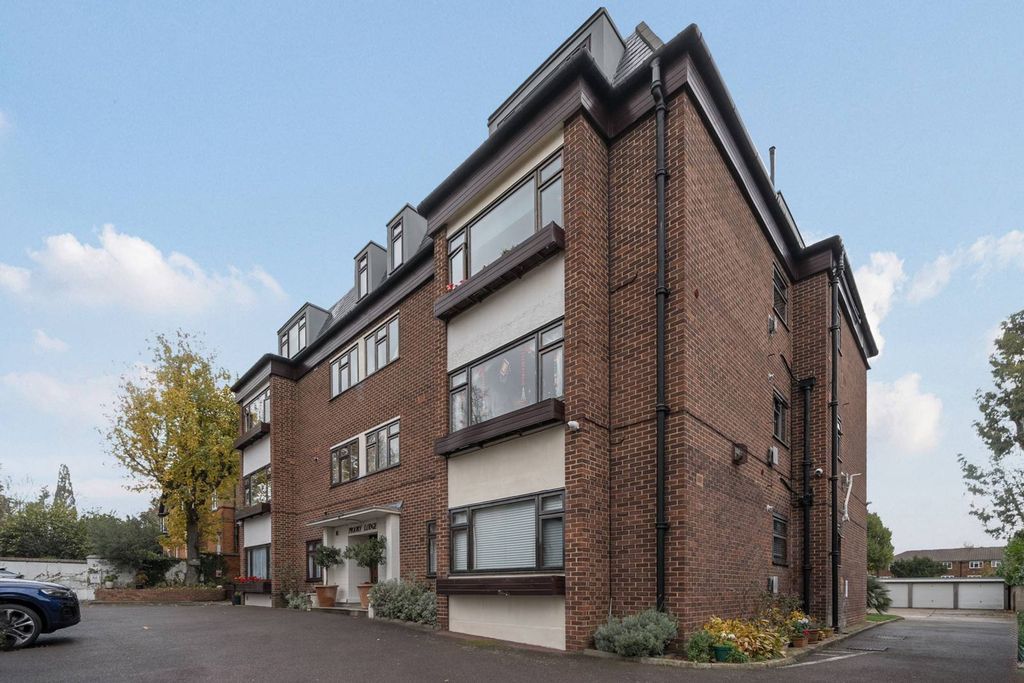 Property photo 2 of 13