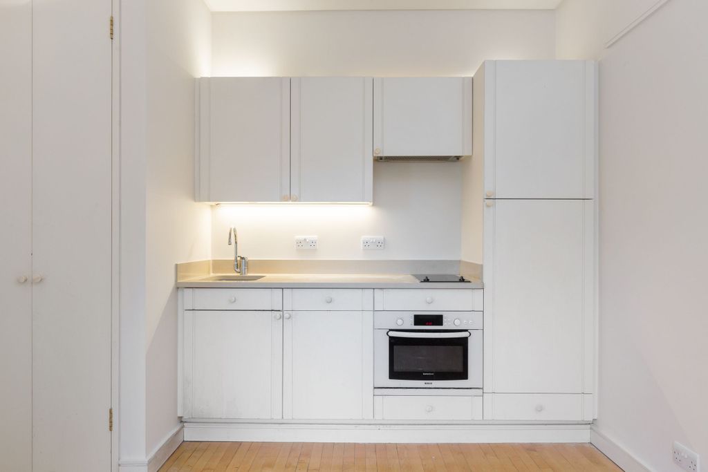 Property photo 1 of 13 Kitchen