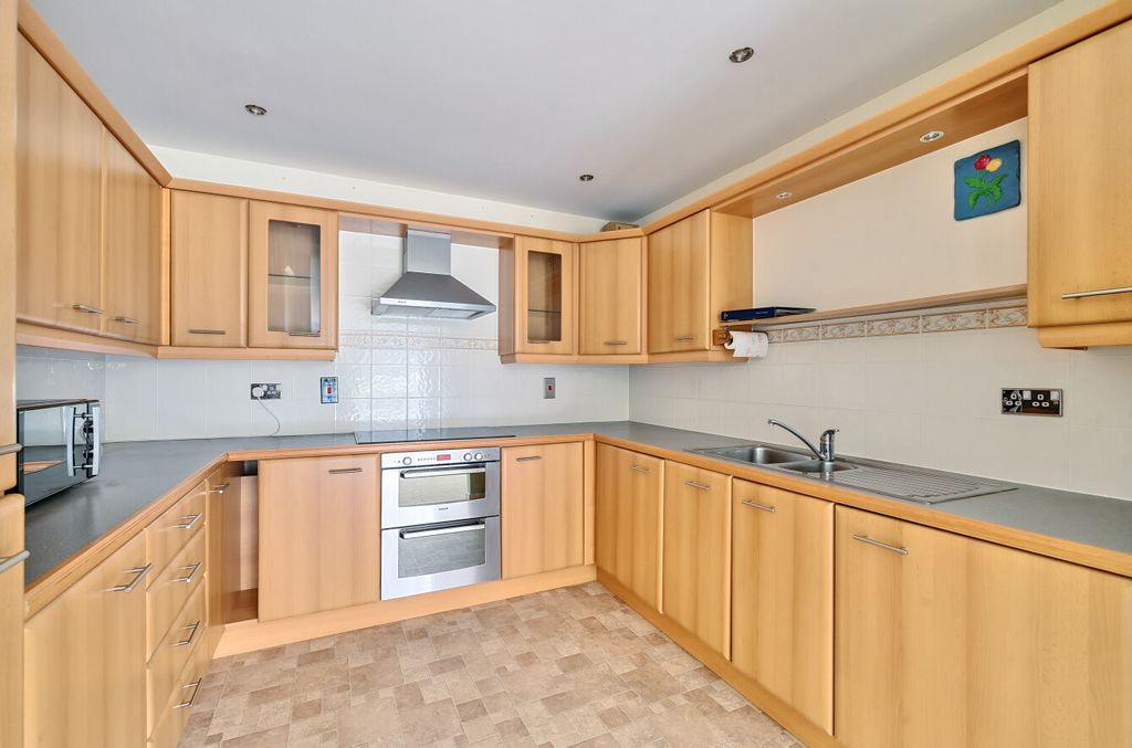Property photo 2 of 20 1333221-17-6891Eb...