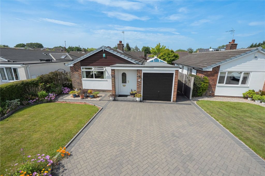 Property photo 2 of 21 Picture No. 16