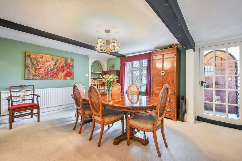 Property photo 3 of 19