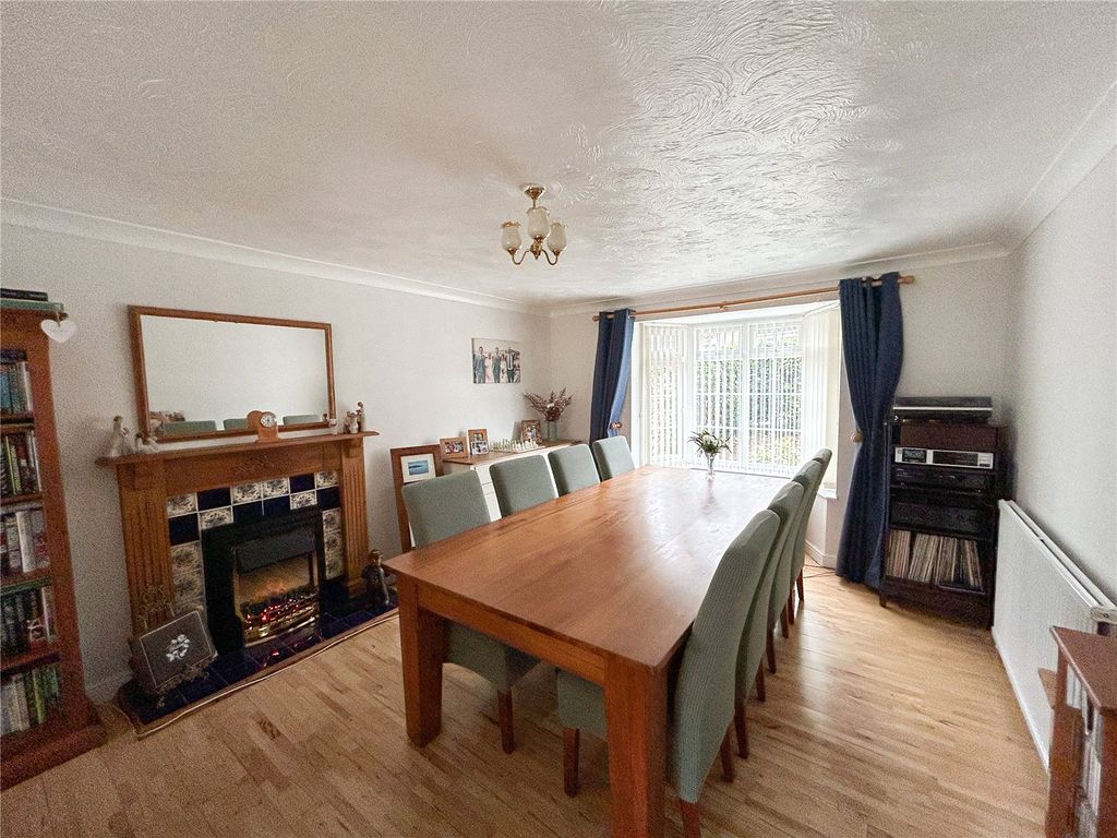 Property photo 3 of 28 Dining Room
