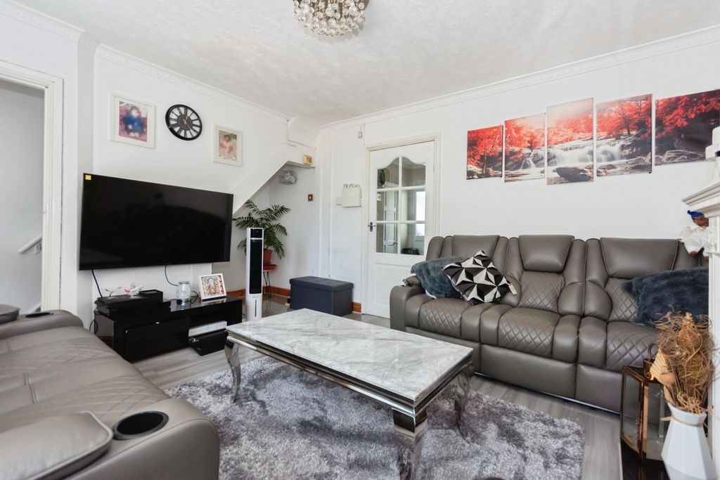 Property photo 2 of 14 Pbox-Img.Jpg
