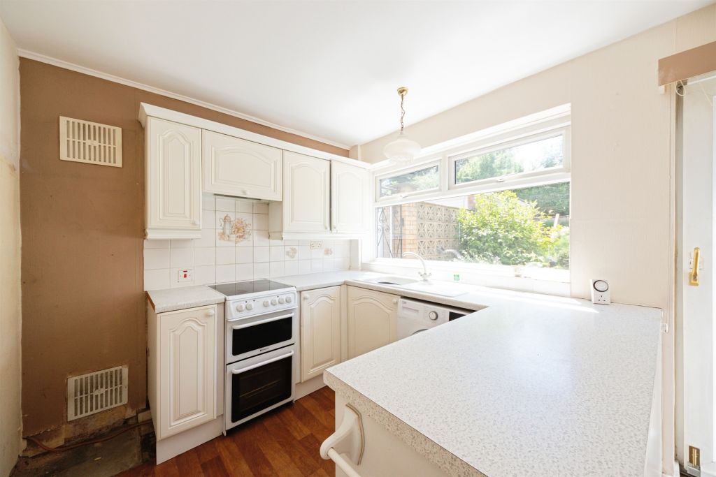 Property photo 3 of 15