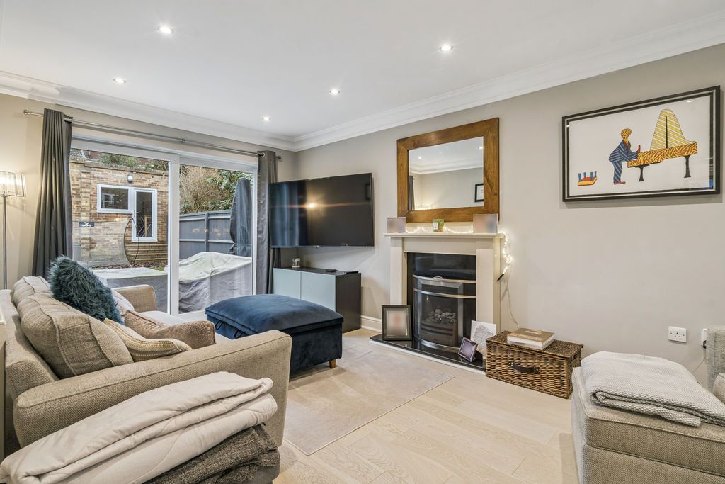 Property photo 2 of 18 Photo 13