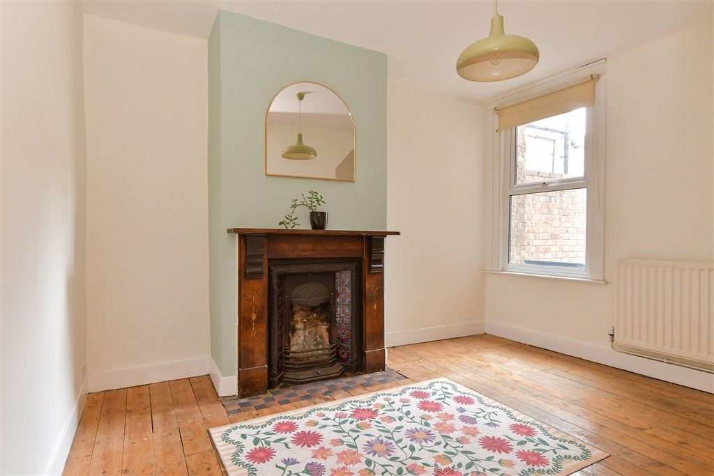 Property photo 2 of 10 Dining Room