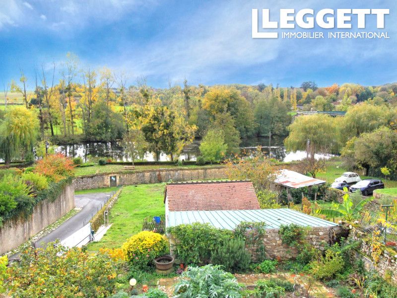 Property photo 1 of 10