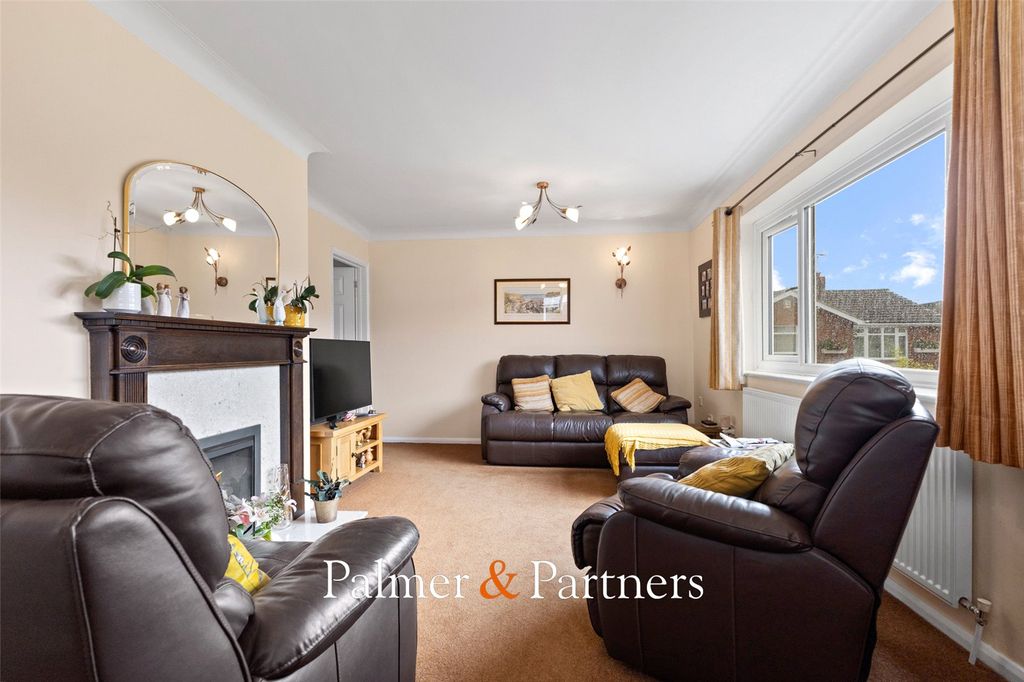 Property photo 2 of 21 Picture No. 18