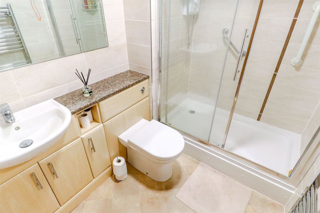 Property photo 2 of 11 Picture No. 08