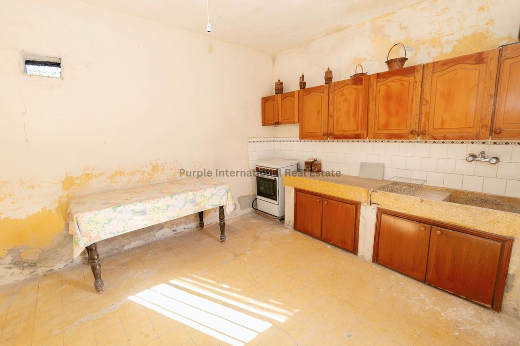 Property photo 3 of 24