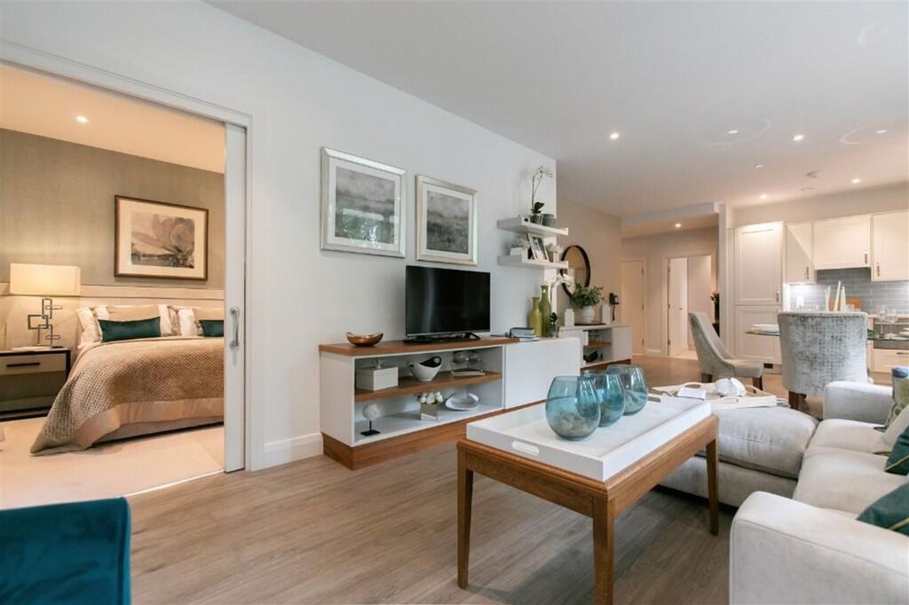 Property photo 2 of 11 Living Room