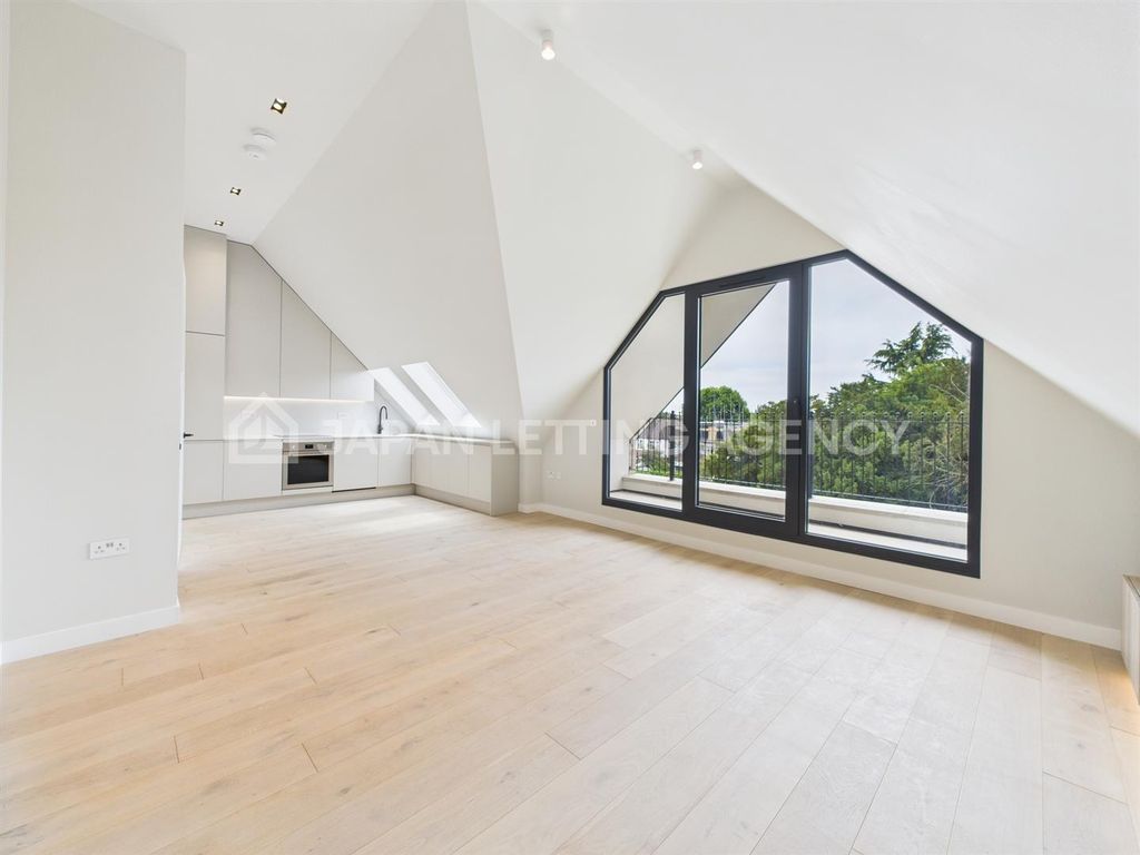 Property photo 1 of 10 Cam04401G0-Pr0069-Still003.Jpg