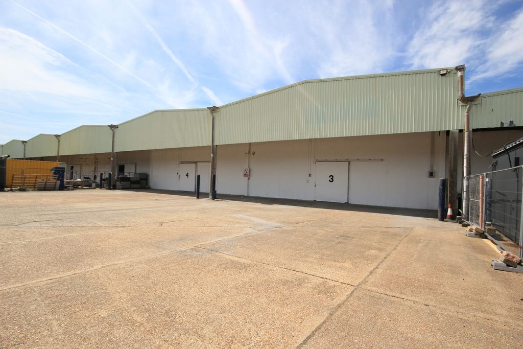 Property photo 1 of 2