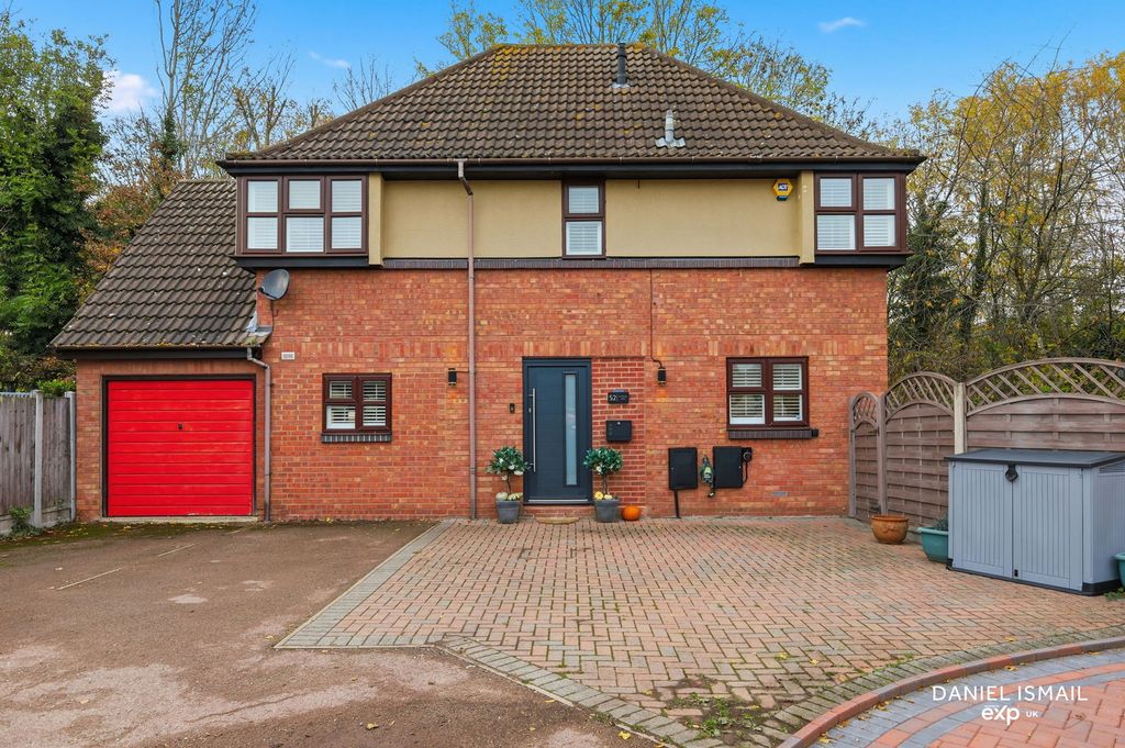 Property photo 1 of 37