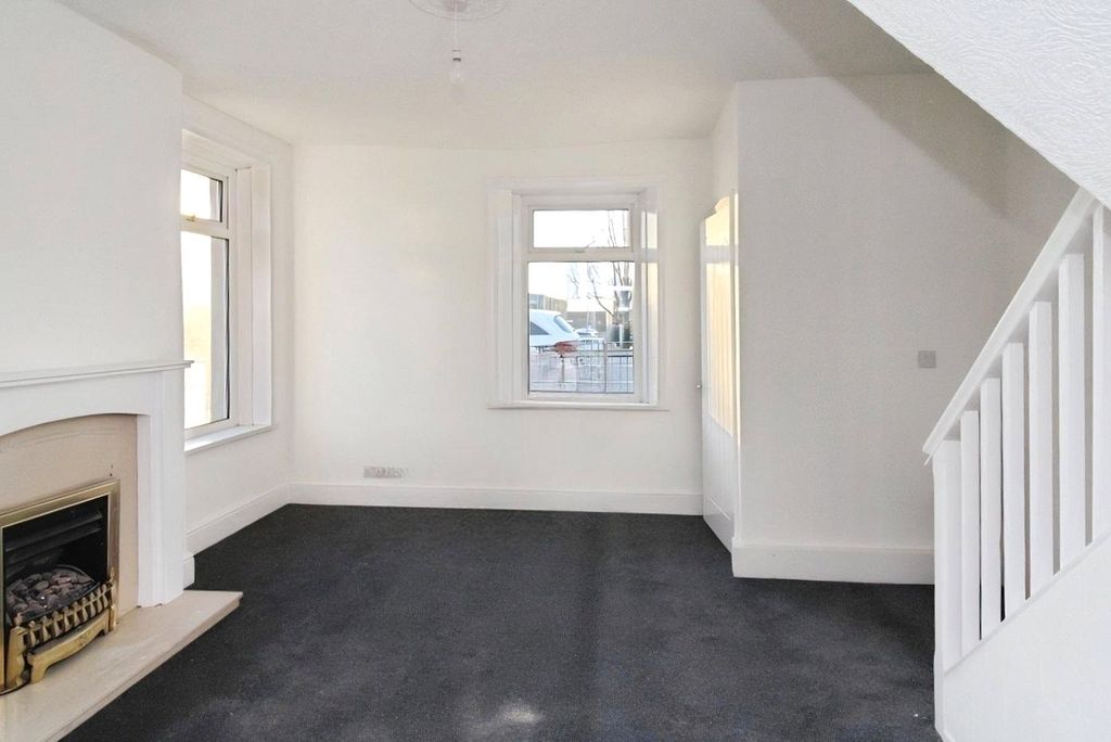 Property photo 2 of 6 Picture No. 09