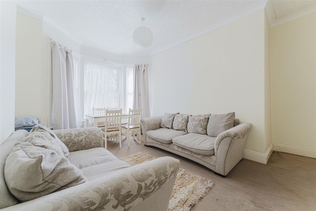 Property photo 3 of 8 49 Seward Recp.Jpg