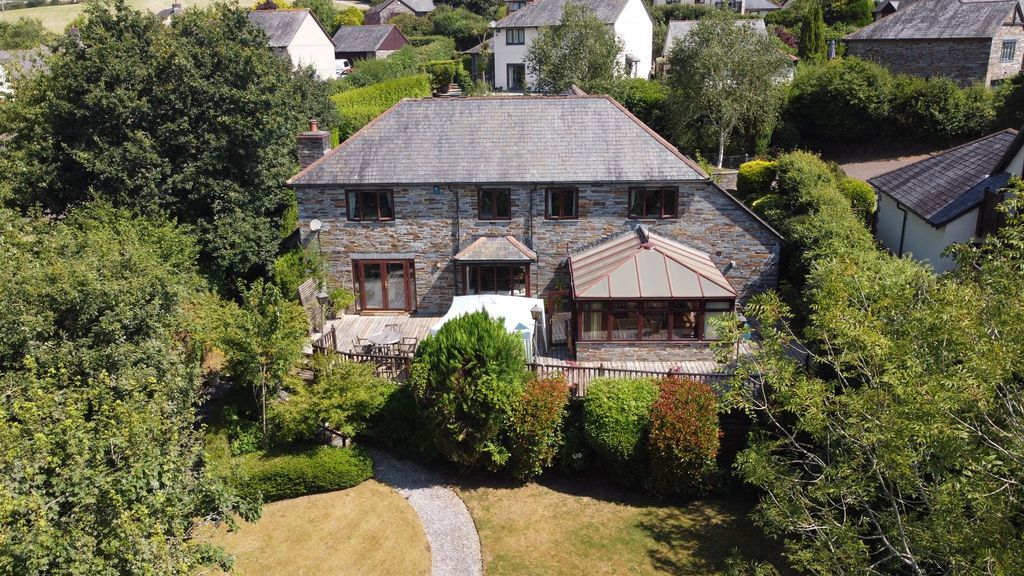 Property photo 2 of 51