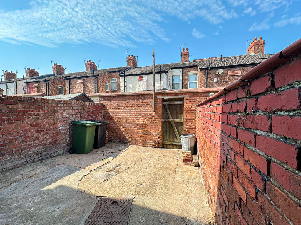 Property photo 2 of 13