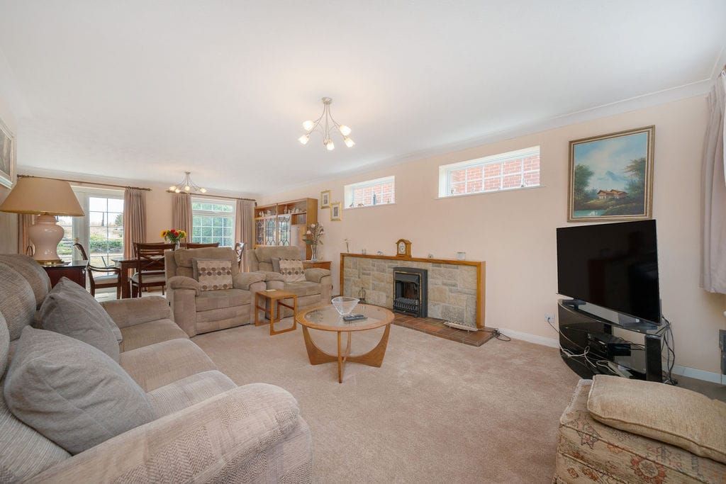 Property photo 2 of 19