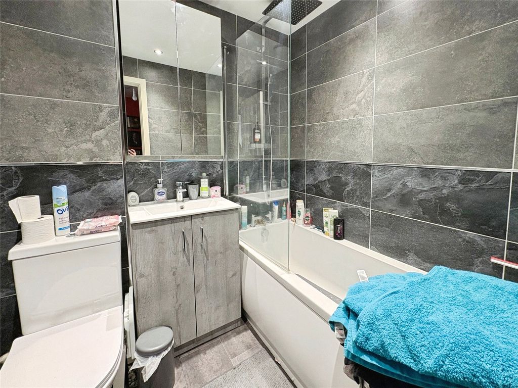 Property photo 2 of 7 Picture No. 04