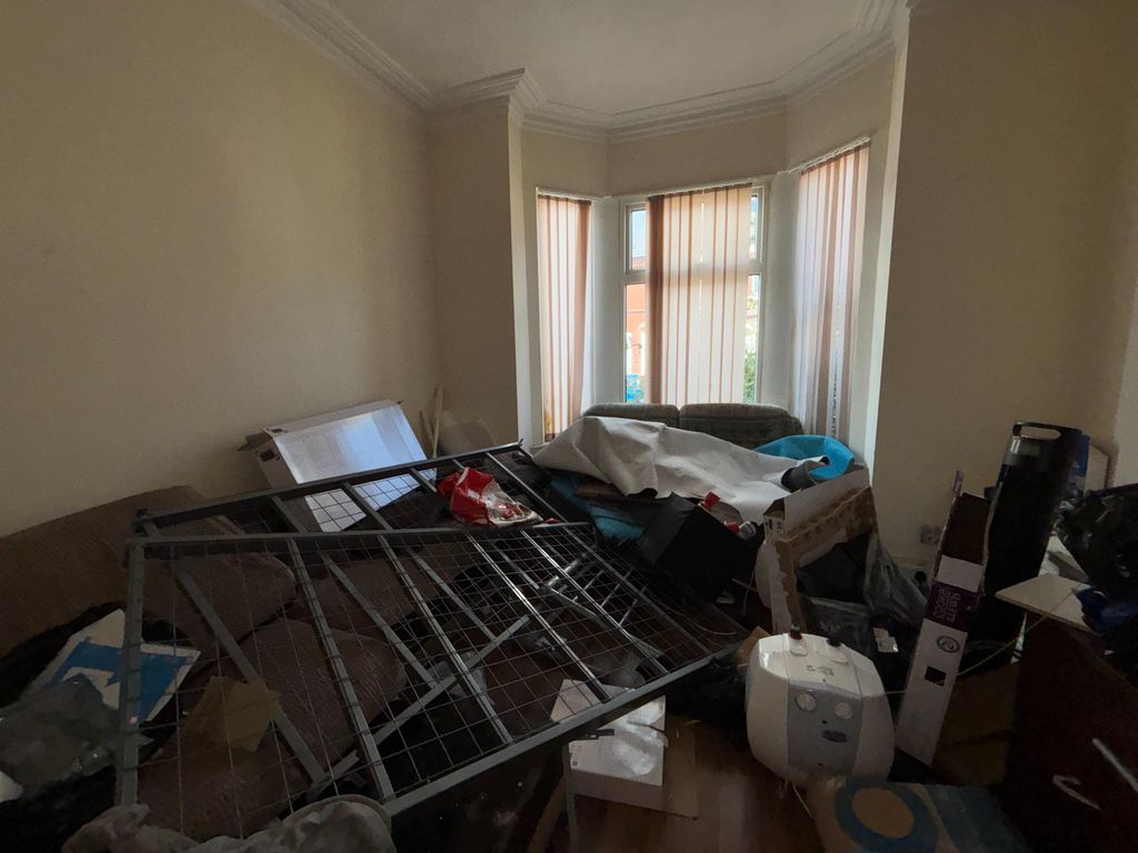 Property photo 3 of 11 20260901-Interior-17-Dn97Hqx4Wv44Ttfx.Jpg