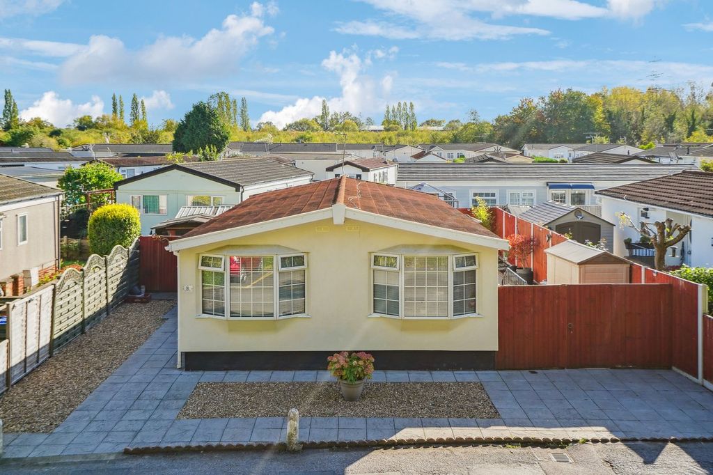 Property photo 1 of 21