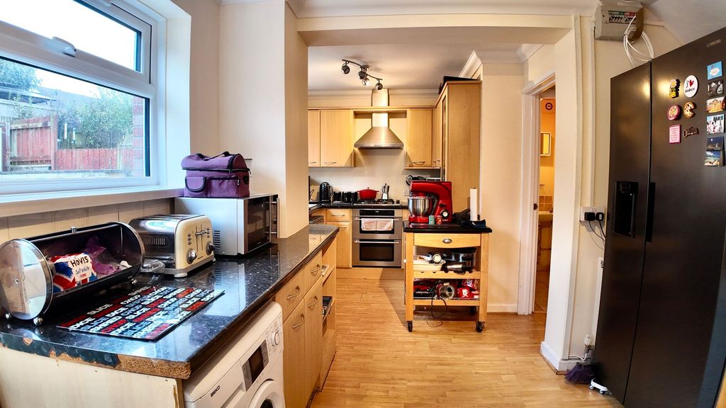 Property photo 3 of 29