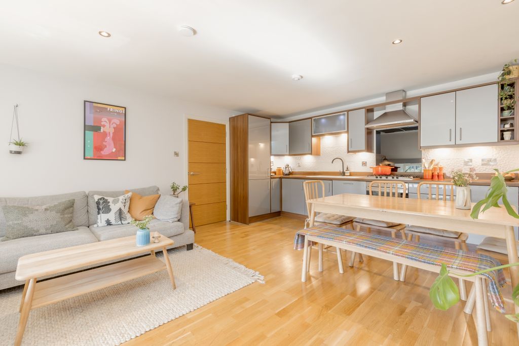 Property photo 3 of 16 Property Image 3