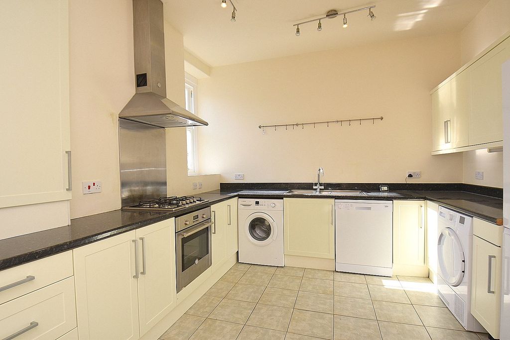 Property photo 3 of 9 Picture No. 18