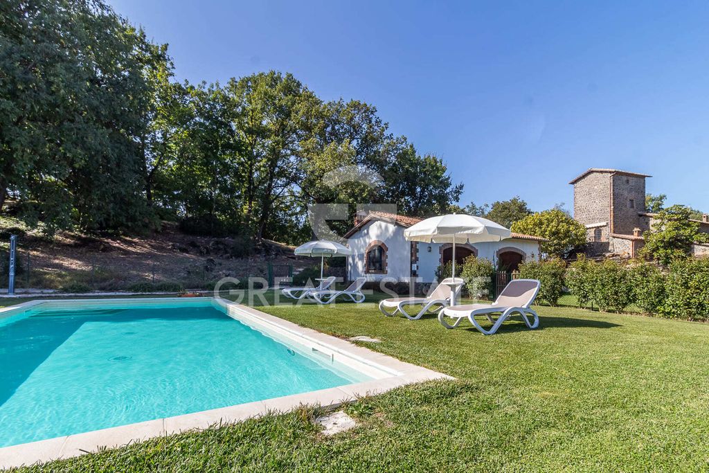 Property photo 1 of 35