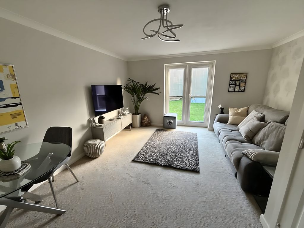 Property photo 2 of 7 Gallery