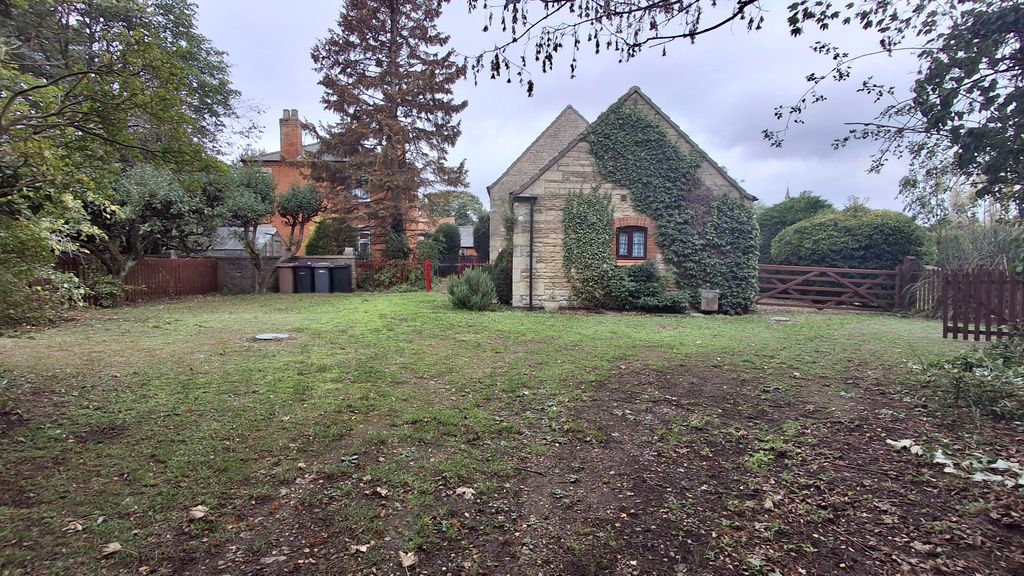 Property photo 1 of 16 Front