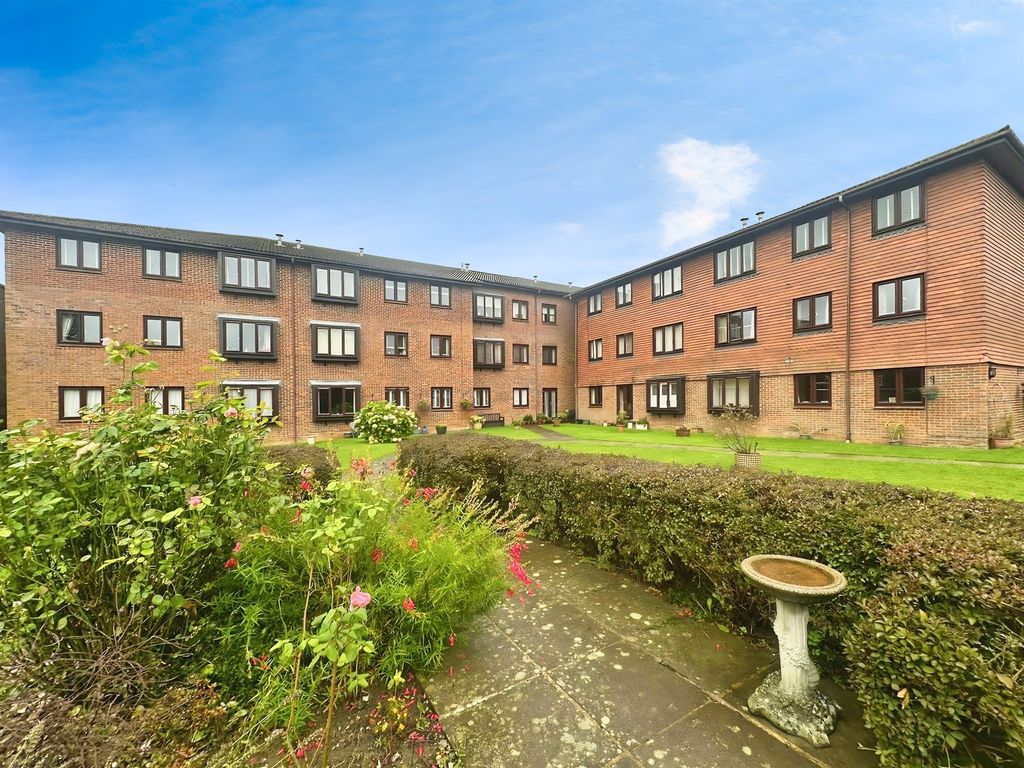 Property photo 2 of 19