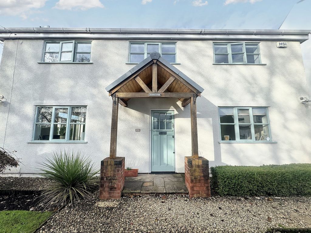 Property photo 3 of 53