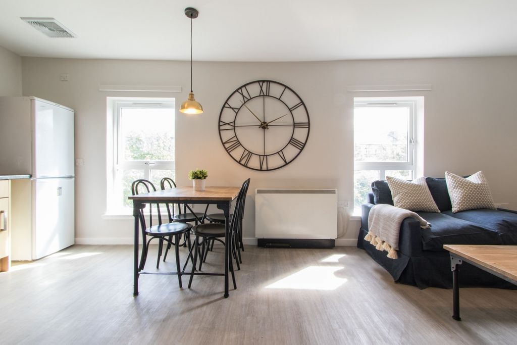 Property photo 3 of 10 Photo 2