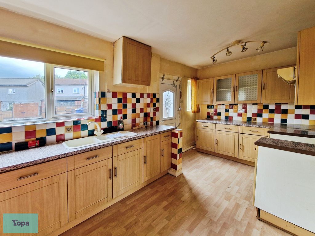 Property photo 2 of 14 55c8B8E0-1000112663