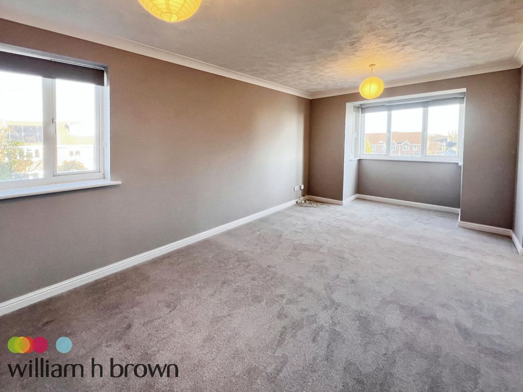 Property photo 2 of 11 Image