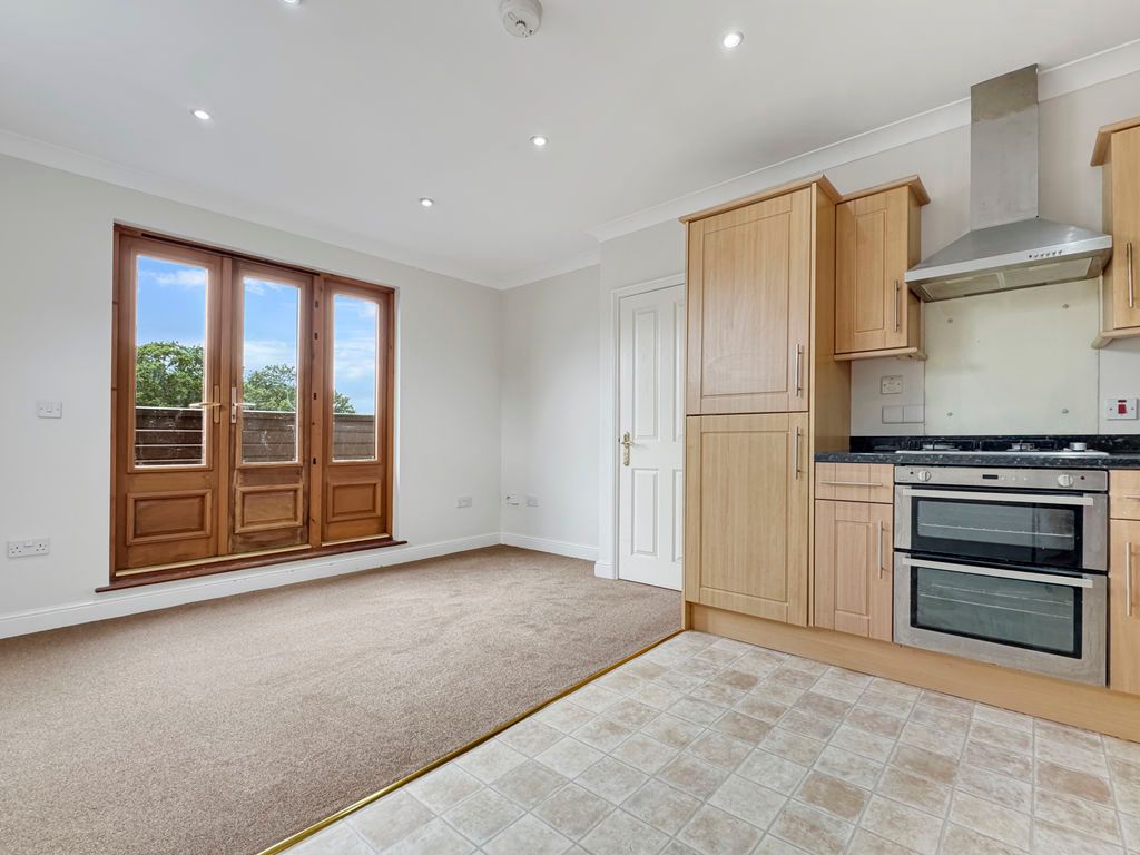 Property photo 2 of 19 Photo 9
