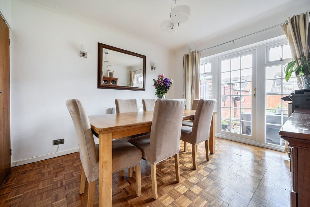 Property photo 3 of 17