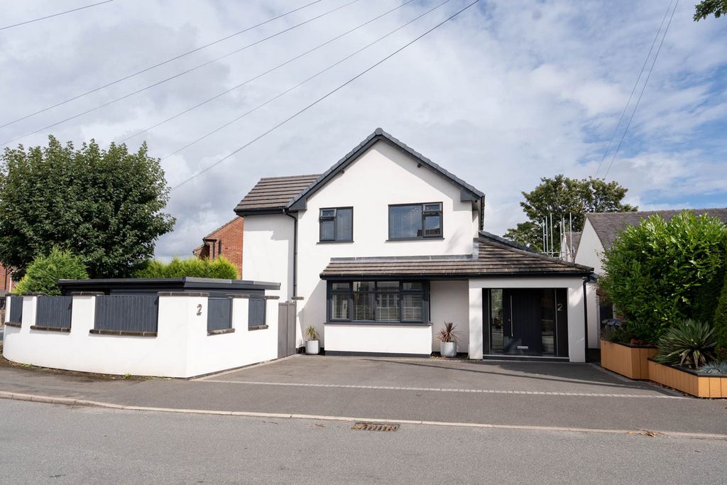 Property photo 1 of 46
