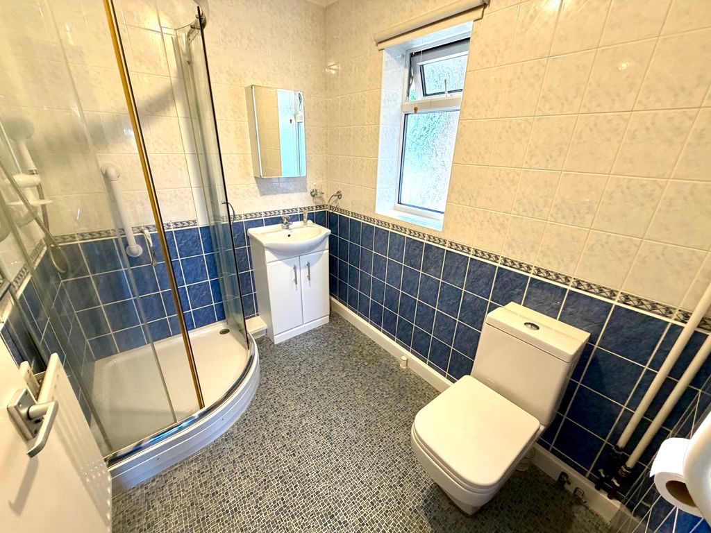 Property photo 3 of 9 Photo 11