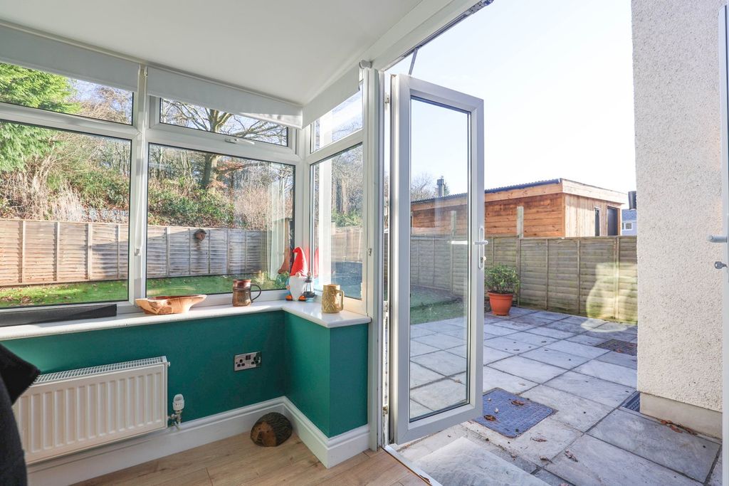 Property photo 2 of 24 Conservatory