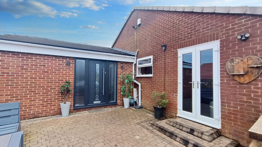 Property photo 1 of 26